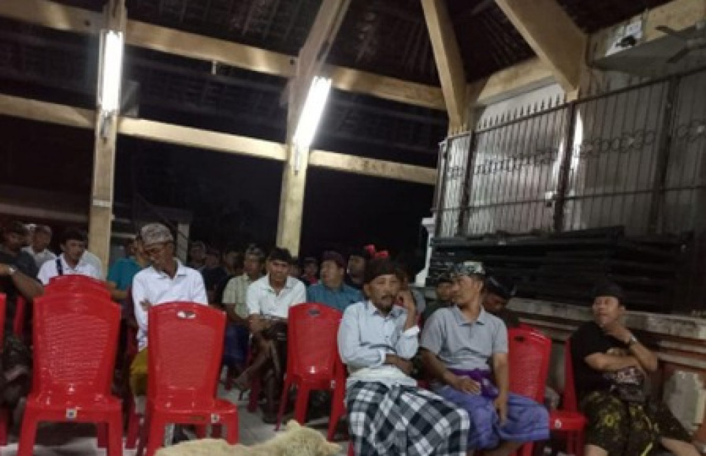 Antusias Krama Lanang Banjar Adat Tegeh Mengikuti Parum Buda Umanis